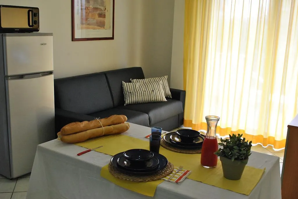 Residence Villa Dei Pini Rimini Apartmanhotel