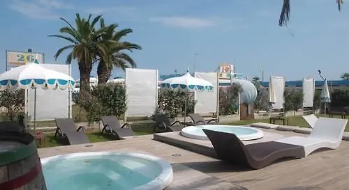 *** Apartmanhotel Residence Villa Dei Pini Rimini Olaszország