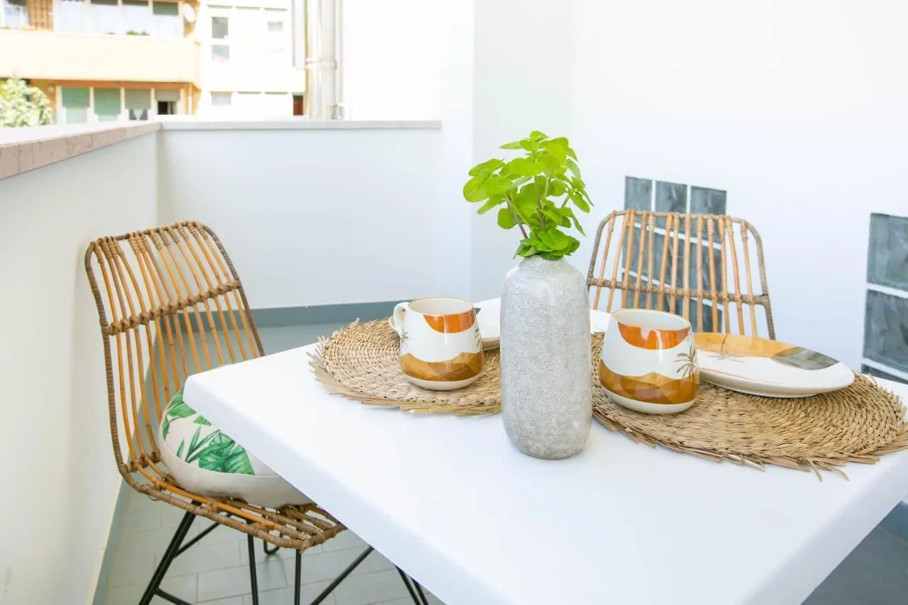 Residence Villa Dei Pini 里米尼 3*,  意大利