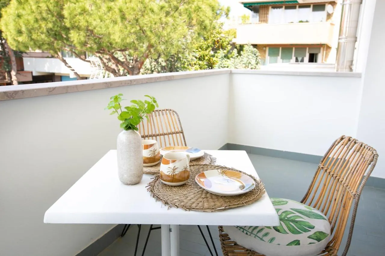 Villa Dei Pini Rimini Aparthotel