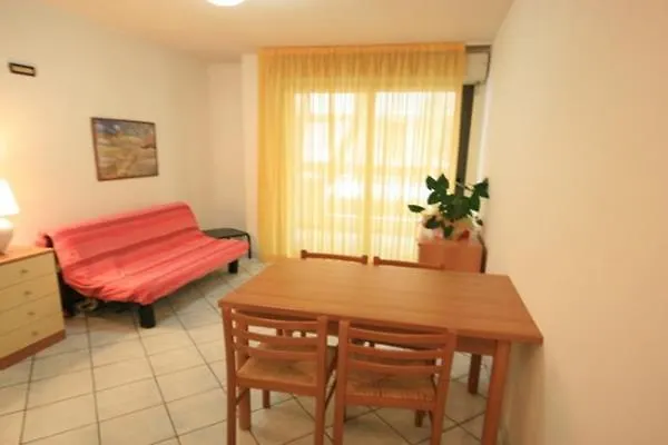 Villa Dei Pini Rimini Aparthotel