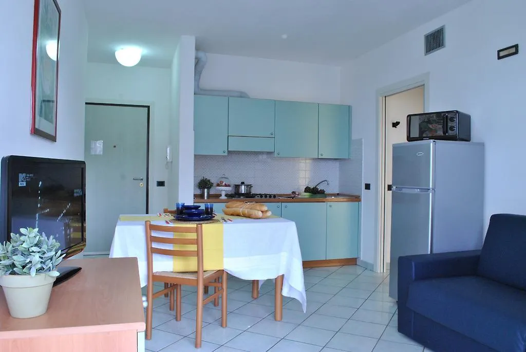 Villa Dei Pini Rimini Aparthotel